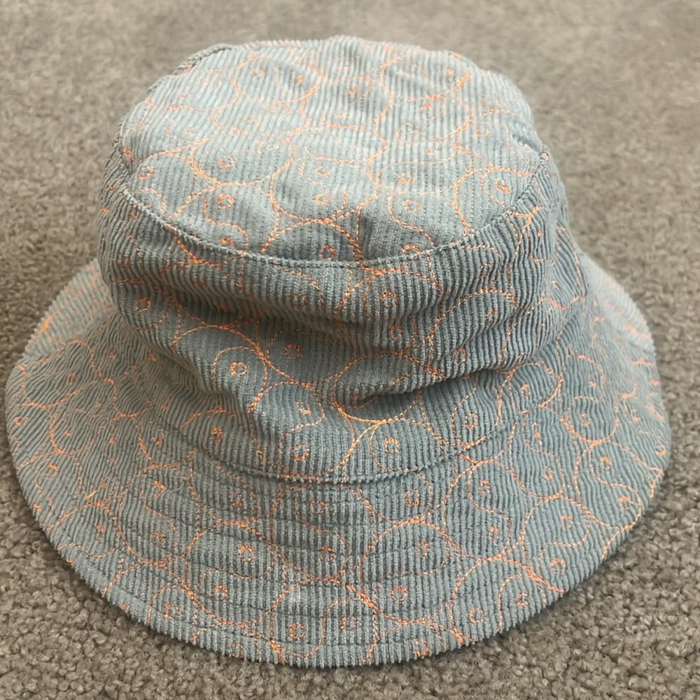 Yin Yang corduroy bucket hat
